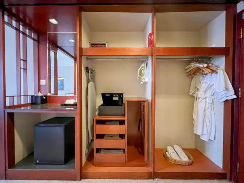 Baolong Hotel Rooms Photos