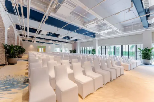 Springwoods Club Palm Tree Hotel Business Facilities Photos