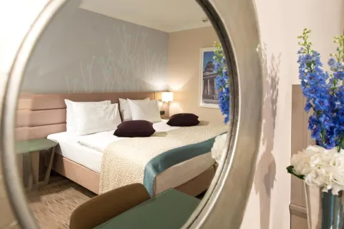 Crowne Plaza Berlin City Centre Zimmer Photos