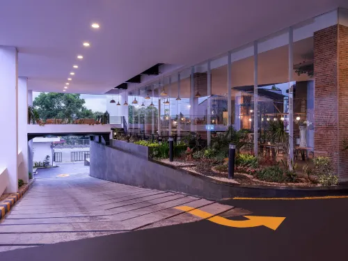 Luminor Hotel Purwokerto Dekat Hotel Photos