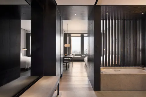Hyatt Regency Wuhan Optics Valley Rooms Photos