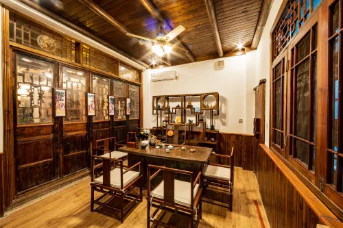 Yangshuo Fu Shan Hai  Trees and Flowers Hotel Dining Photos