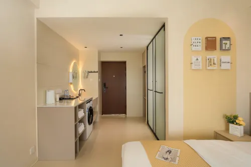 Gathering Hotel Kamar Photos