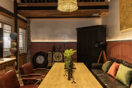 Governor's Mansion Courtyard•Centennial Old House• Vacation Homestay 비즈니스 시설 Photos