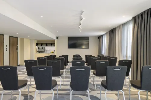Courtyard Paris Arcueil Business Facilities Photos