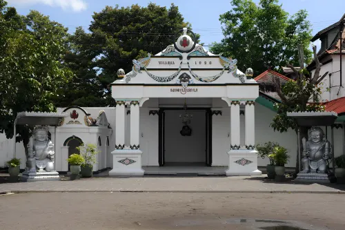Hotel Puspo Nugroho Malioboro Yogyakarta Near Hotel Photos