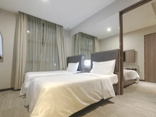 Amrise Hotel Kitchener Featured Photos