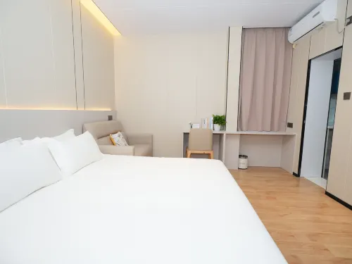 Shenzhen Xinchao Apartment (Dongmen Pedestrian Street Hubei Subway Station) Photos