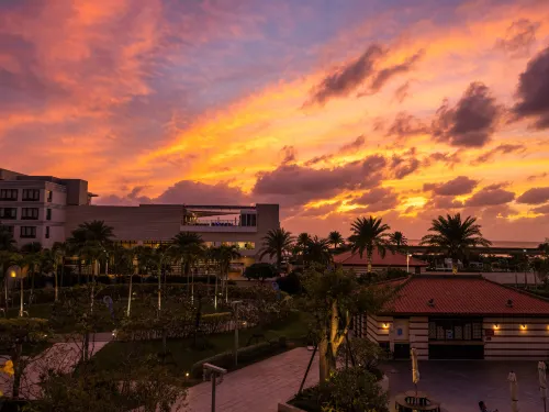 Hilton Okinawa Chatan Resort Exterior Photos