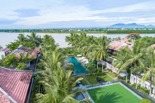 Emerald Hoi An Riverside Resort Избранное Photos