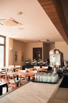 Tune Hotel KLIA Aeropolis (Airport Hotel) تناول الطعام Photos