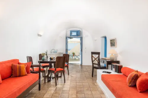 Pantelia Suites Rum Photos