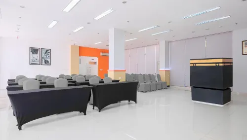 Starlet Hotel Serpong Tangerang Fasilitas Bisnis Photos
