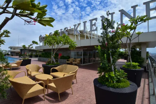 Louis Kienne Hotel Pandanaran Public Areas Photos