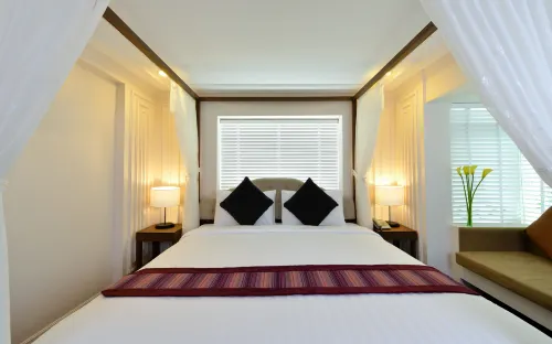 Siam Champs Elyseesi Unique Hotel Rooms Photos