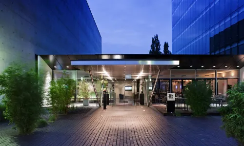 Innside by Meliá Düsseldorf Seestern Featured Photos