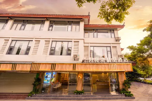 Moon Bay Boutique Hotel Exterior Photos