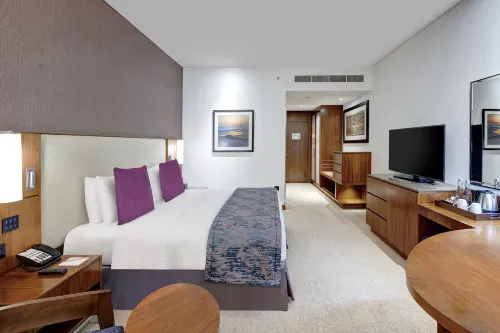 Crowne Plaza Muscat OCEC Номера Photos