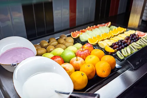 So City Hotel Dining Photos