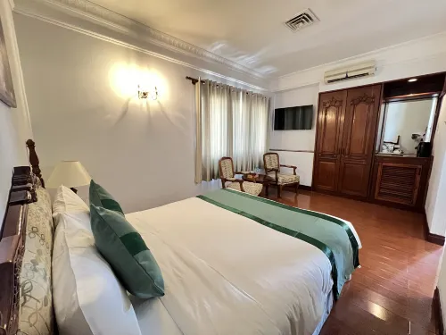 Riverside Hotel In Saigon Huoneet Photos