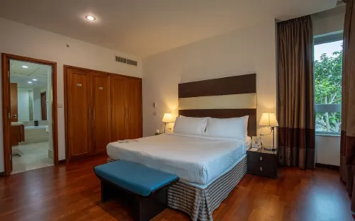 Ramada by Wyndham Downtown Dubai Zimmer Photos