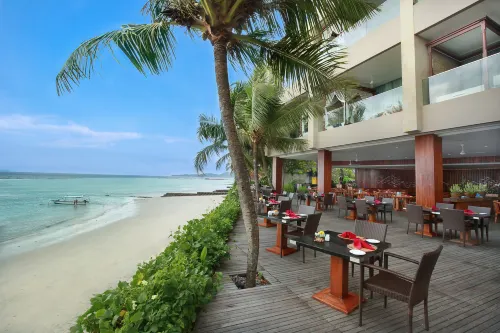 Candi Beach Resort & Spa Makanan Photos