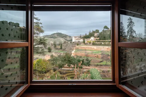 Parador de Granada À proximité de l'hôtel Photos