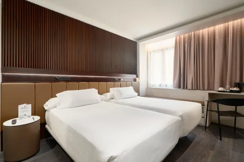 Hotel Bécquer Rooms Photos