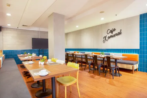 1O1 URBAN Jakarta Kelapa Gading Restauration Photos