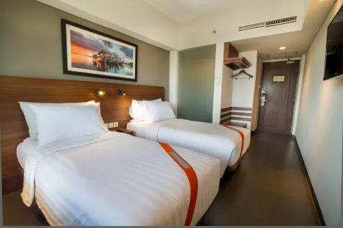 J4 Hotels Legian Kamar Photos