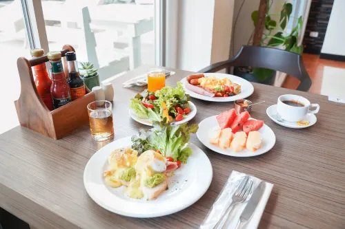 Kokotel Pattaya South Beach Dining Photos