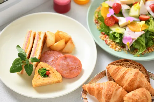 Hotel Monterey Lasoeur Ginza Dining Photos