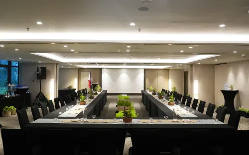 Savoy Hotel Manila Business Photos