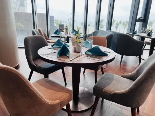 A La Carte Hạ Long - Tầng cao, view biển Ăn uống Photos