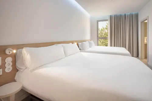 B&B Hotel Lleida Photos
