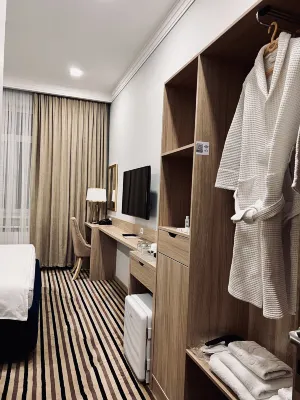 Bristol Hotel Tashkent Photos