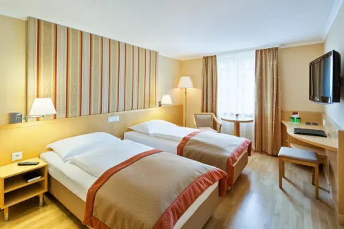 Austria Trend Hotel Ananas Rooms Photos
