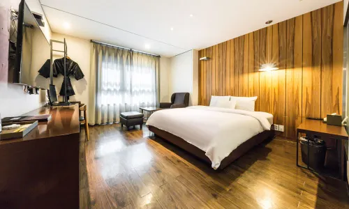 F Hotel Yeongdeungpo Featured Photos