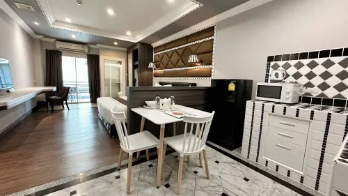 KTK Pattaya Hotel & Residence Kamar Photos