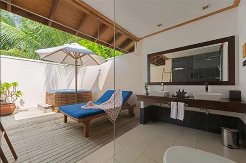 Vilamendhoo Island Resort & Spa Huoneet Photos