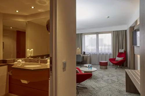 H4 Hotel Hannover Messe Rooms Photos