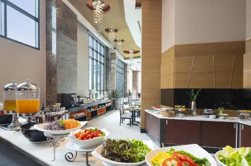 Lumen Bangkok Srinakarin Dining Photos