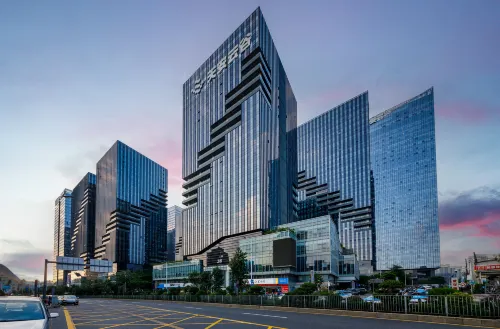 BESTEN fashion Light Residence(Tianan Cloud Park Industrial Park Store, Bantian) Featured Photos