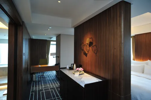 the Lotus Hotel Kamar Photos
