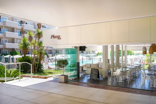 Vitors Plaza Restauration Photos