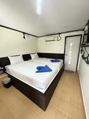 Phi Phi Nice Beach Resort Rooms Photos
