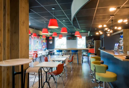 B&B HOTEL Thionville Yutz Route du Luxembourg Spisning Photos