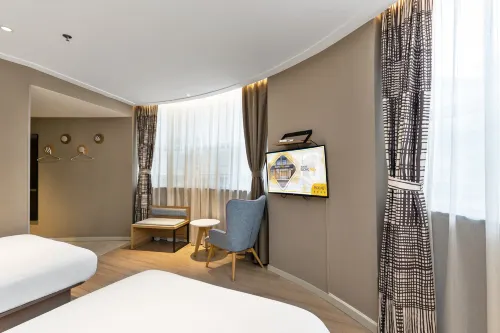 Yixuan Hotel (Fuzhou Sanfang Qixiang Dongmen Subway Station Store) Featured Photos