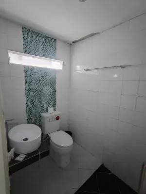 Madam House Patong Kamar Photos