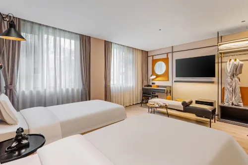 CHENS Hotel (Kuanzhai Alley People's Park Subway Station) Rooms Photos